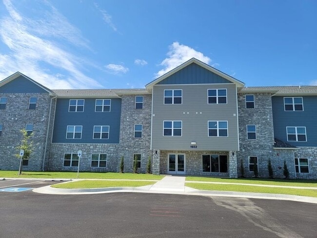 Building Photo - Glenpool Ridge - 55+ Senior Community Rental