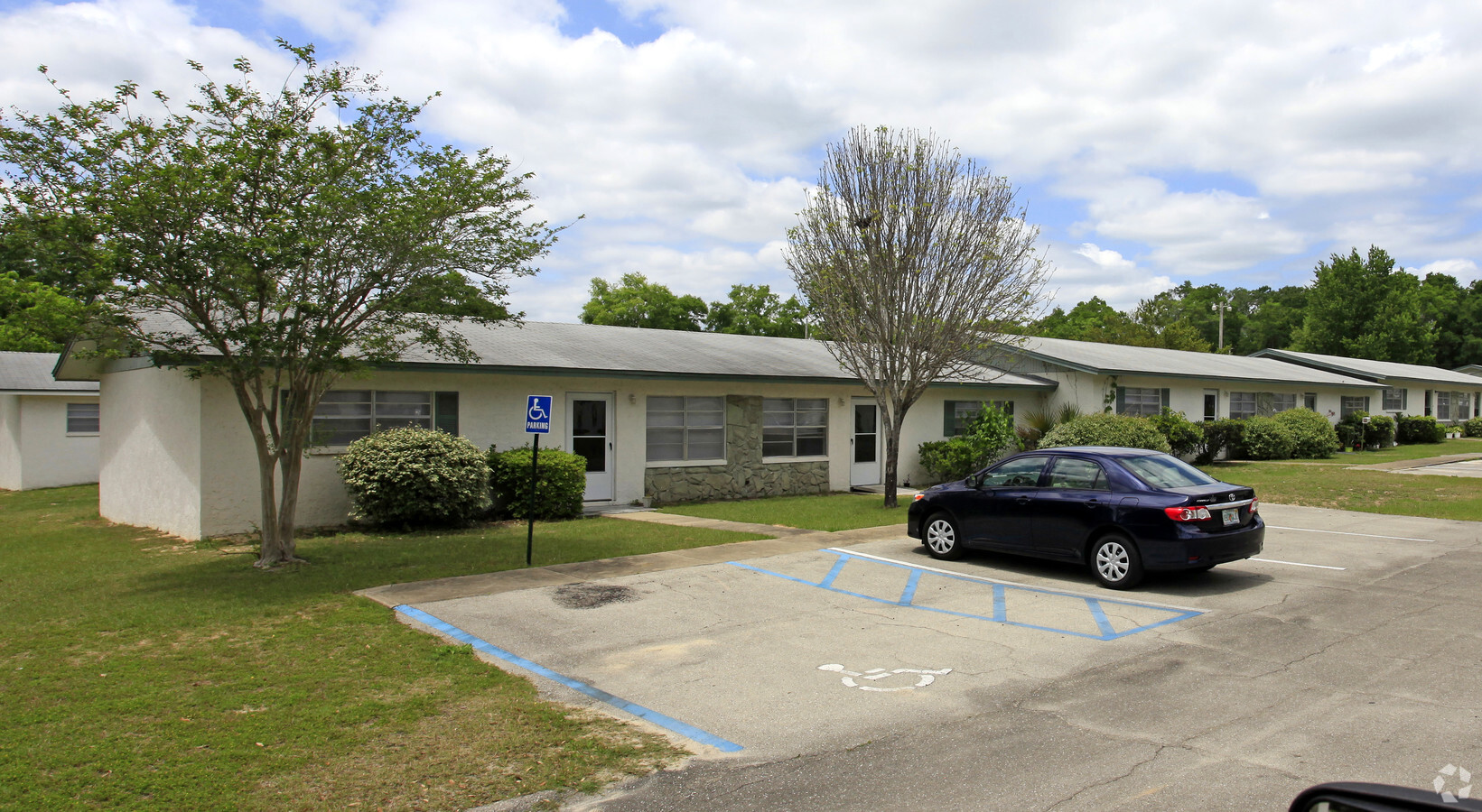 Photo - Oakridge Townhouses