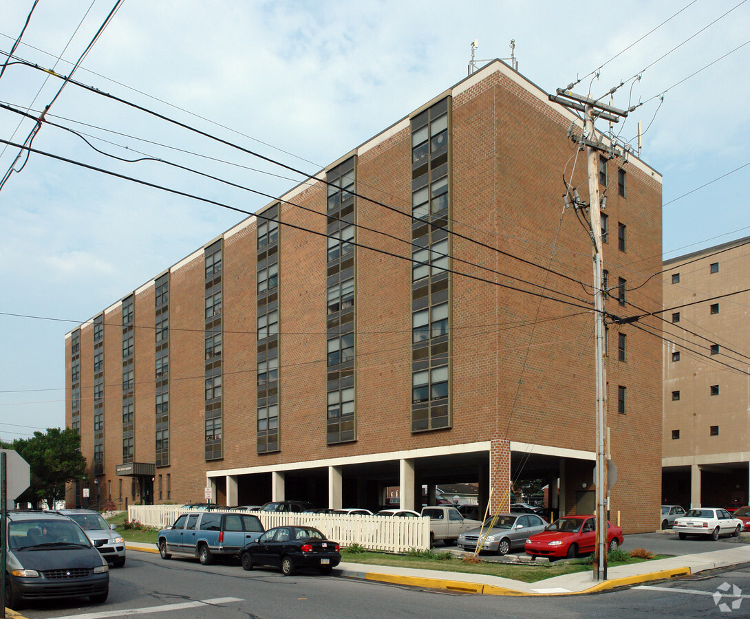 Ridge Manor Senior Center - Ridge Manor Senior Center Apartments