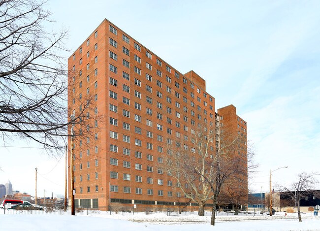Building Photo - Cedar Extension Hi-Rise Rental
