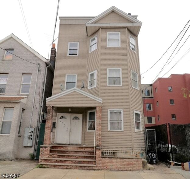 Photo - 524 Mulberry St Apartment