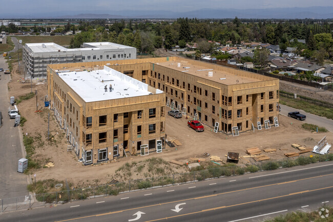 Construction 4/2022 - Sarahs Court Apartments