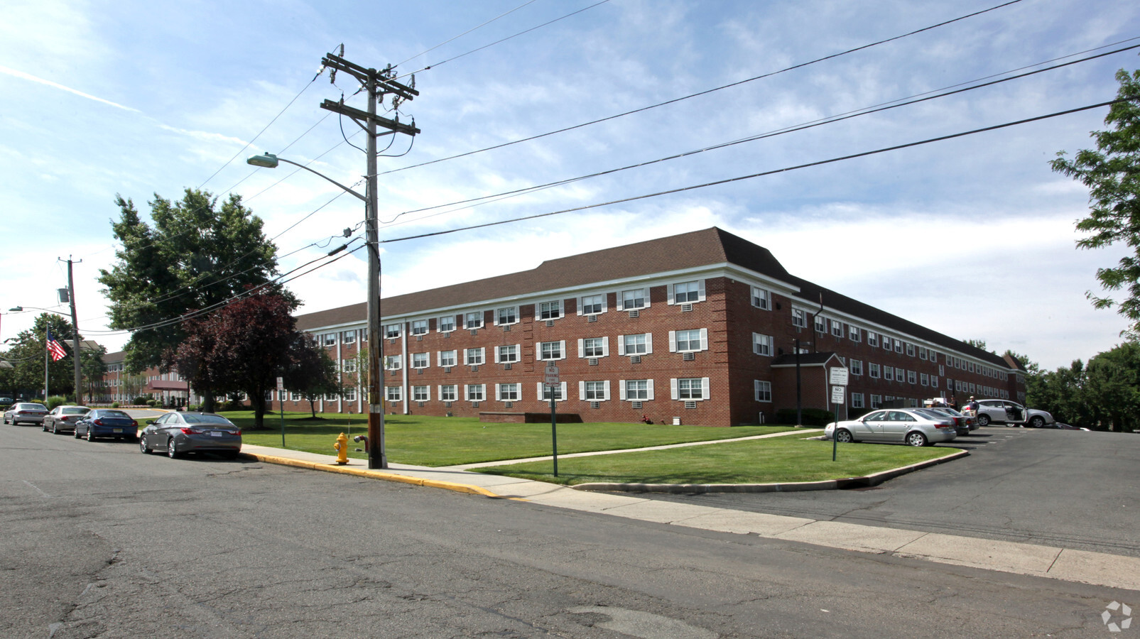 Photo - Ehrhardt Gardens Apartments