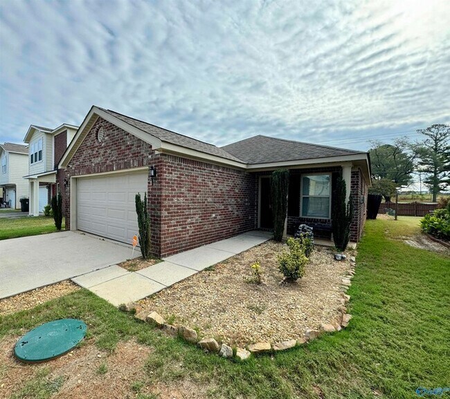 119 Elmhurst Dr Rental Harvest, Alabama 1 unit available After55