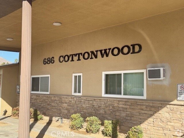Building Photo - 686 E Cottonwood Rd Rental