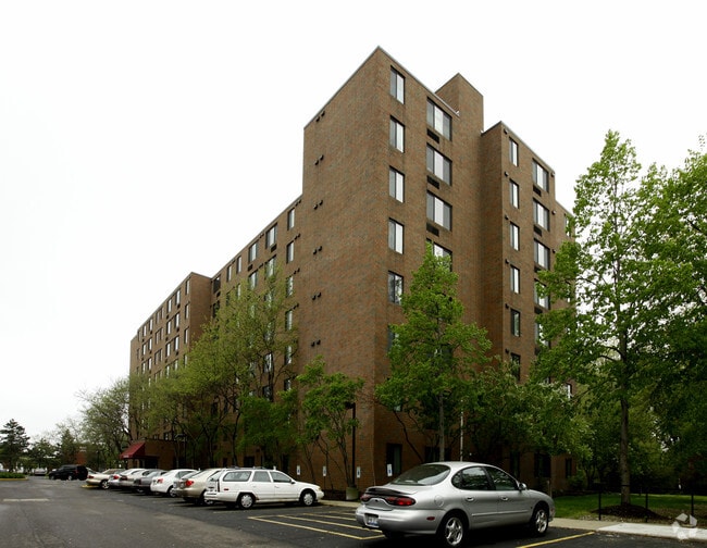 Building Photo - Beachpark Tower Apartments