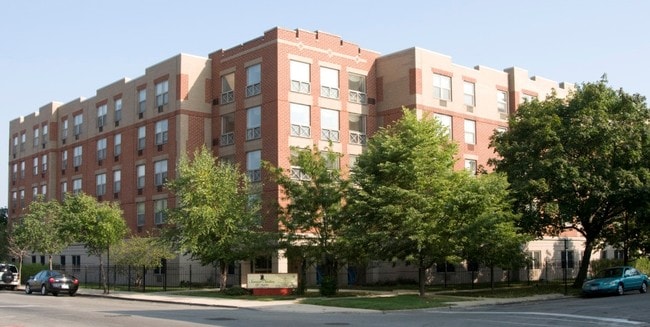 Primary Photo - Senior Suites of Austin Rental