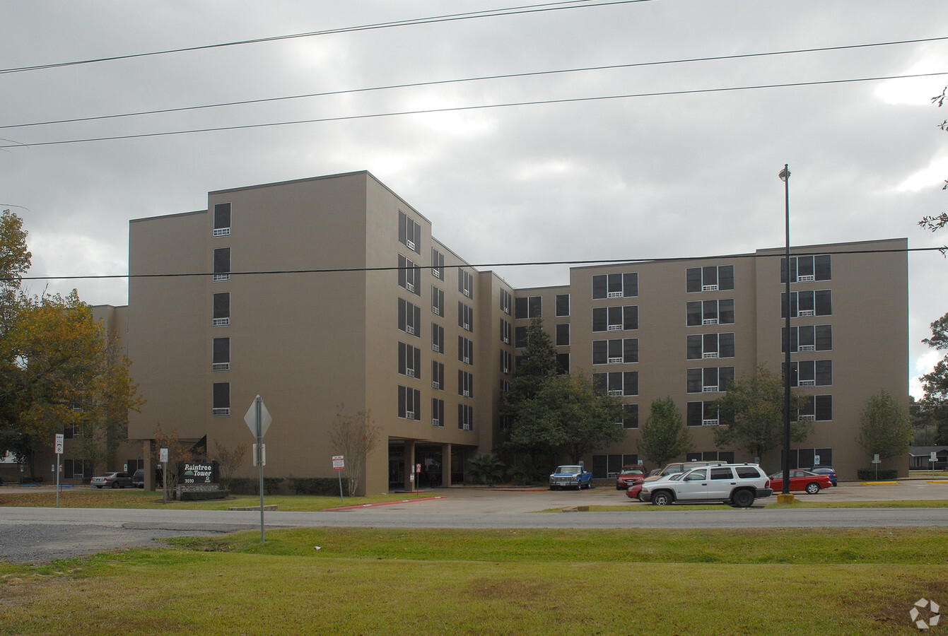 Photo - Raintree Tower Apartments