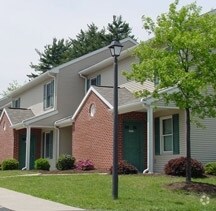 Primary Photo - Tyrone House Apartments