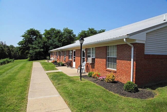 Building Photo - Somerset Senior Apartments