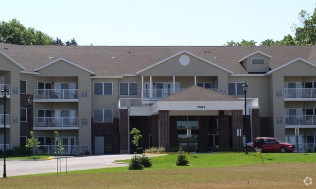 Building Photo - Fairway Ridge Senior Cooperative Rental