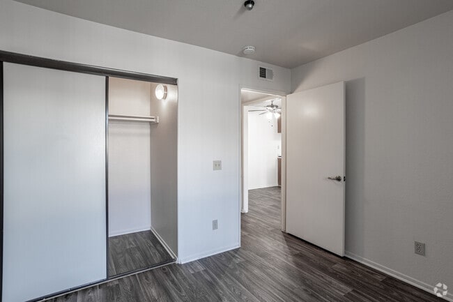 1BR, 1BA - 515 SF - High Desert Villas - 55+ Apartments