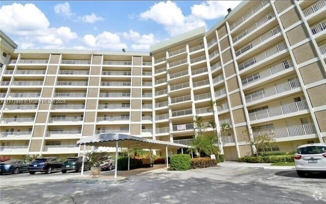 Building Photo - 3090 N Course Dr Rental