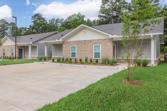 Peaks of Ruston - Senior living - Peaks of Ruston - Senior living Apartments