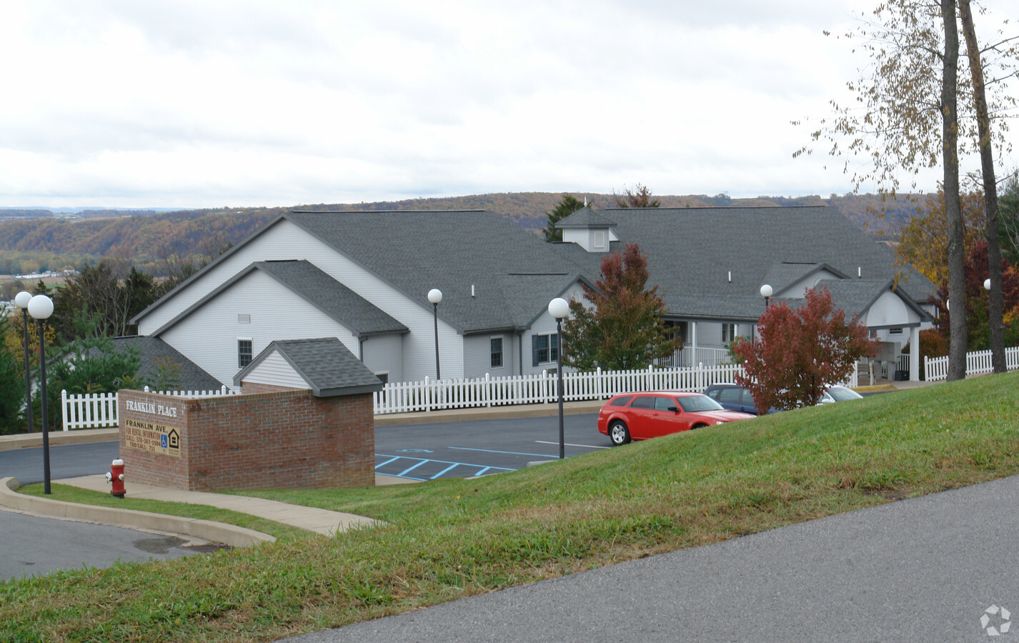 Franklin Place - Franklin Place Apartments