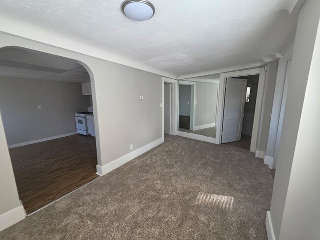 Building Photo - 1665 Pagel Ave