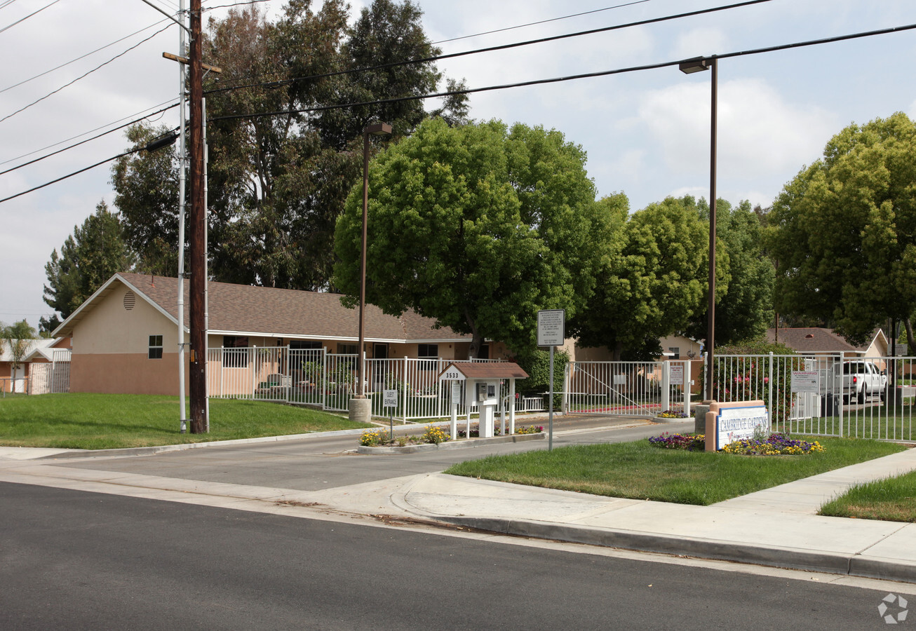 Cambridge Gardens Senior Housing - Cambridge Gardens Senior Housing Apartments