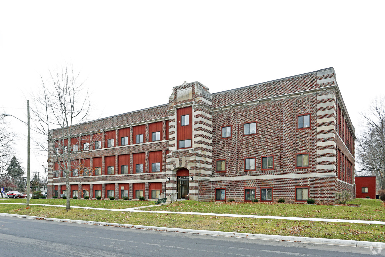 Photo - Parkview Manor Apartments