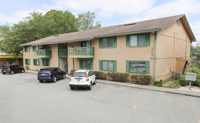 Photo - 3765 Crown Point Rd Unit 4 Condo