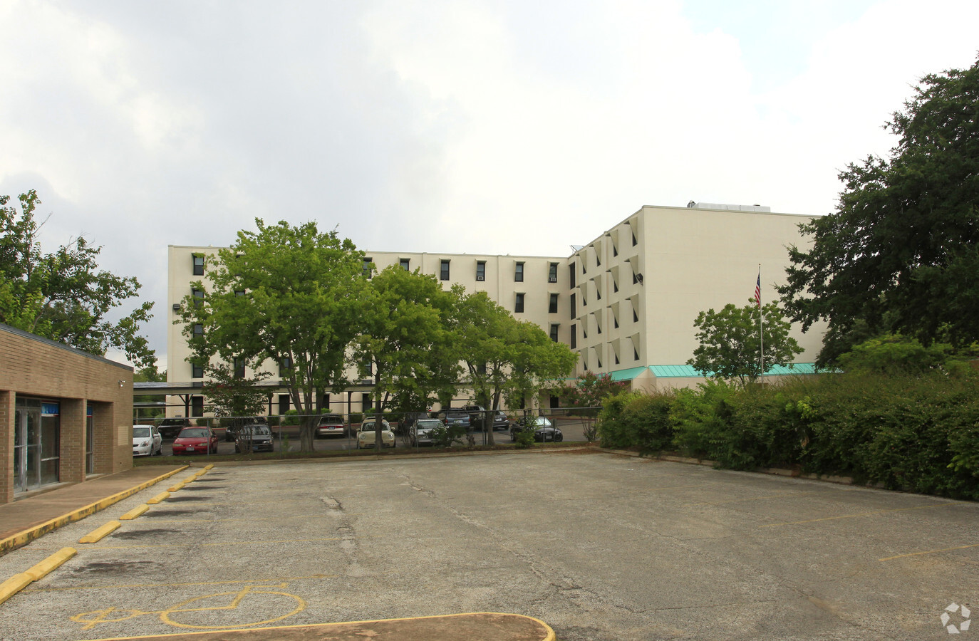 Photo - North Loop Apartments