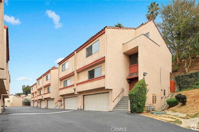 Building Photo - 1040 S Garfield Ave Rental