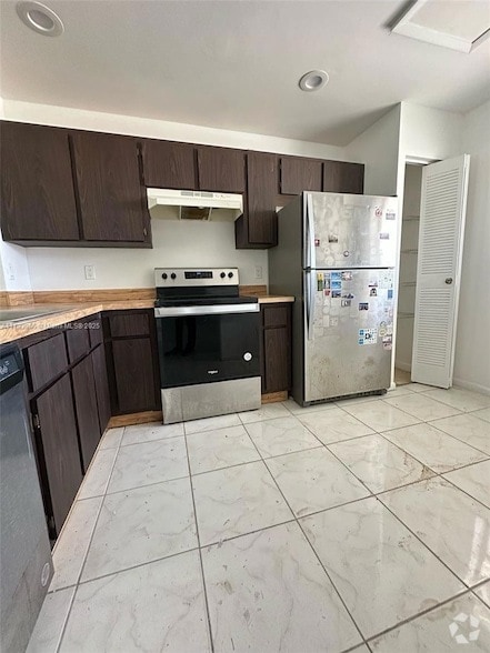 Building Photo - 861 NE 209th Terrace Rental