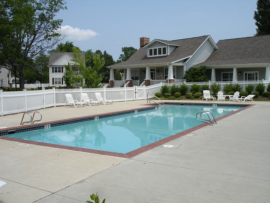 Floor Plan - 2 bed w/patio