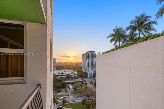 Photo - 1756 N Bayshore Dr Unit 23N Condo