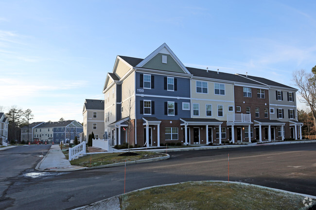 Building Photo - Pine Grove at Hamilton Rental