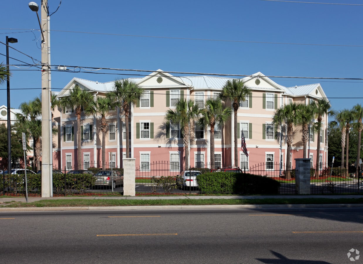Crescent Club Apartments Orlando, Florida 0 unit available After55