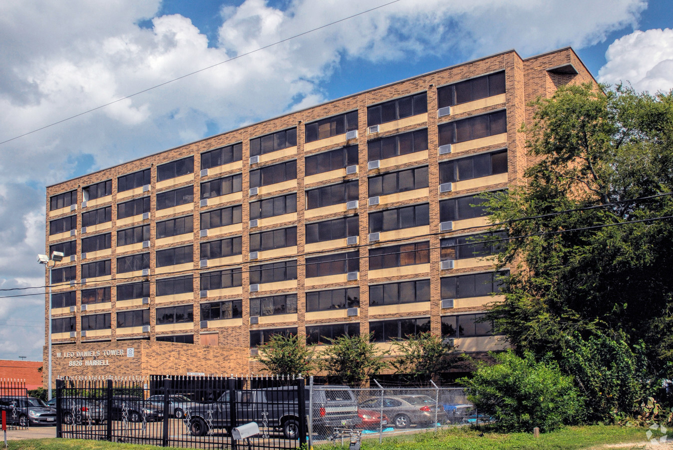 Photo - W Leo Daniels Tower Apartments