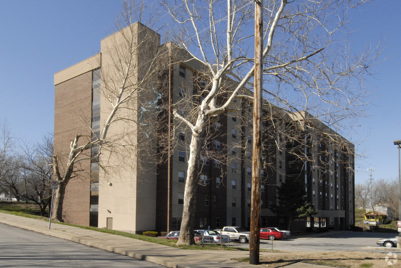 Lawndale Heights - Lawndale Heights Apartments