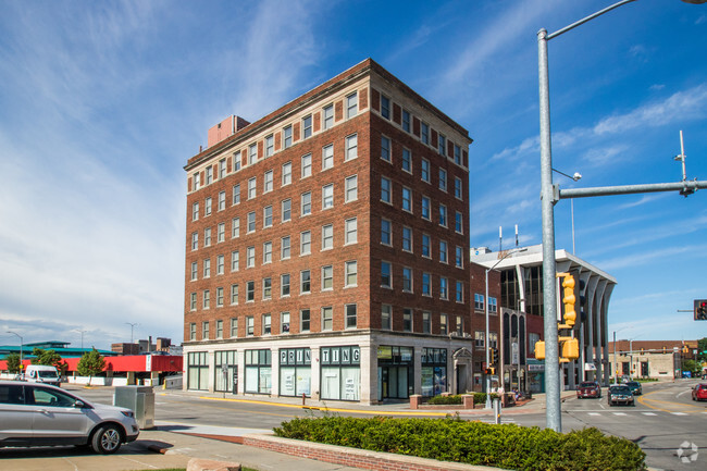 Building Photo - Bennett Building Rental