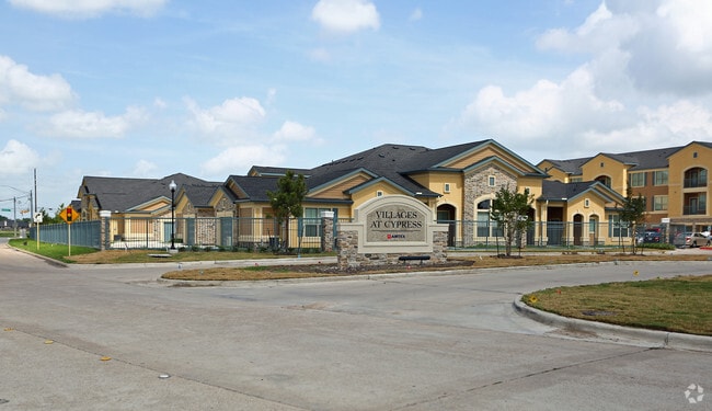 Building Photo - Villages at Cypress