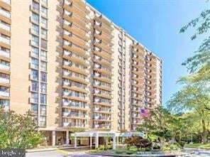 Building Photo - 6100 Westchester Park Dr Rental
