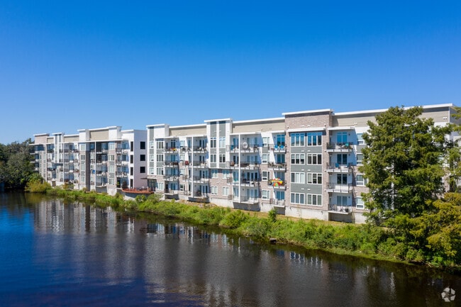 Building Photo - Rivervue Avondale Rental