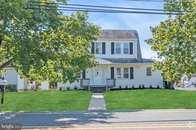 Building Photo - 308 Pennington Ave Rental