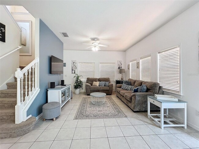 8570 Bay Lilly Loop Townhome - Kissimmee, Florida - 1 unit available ...