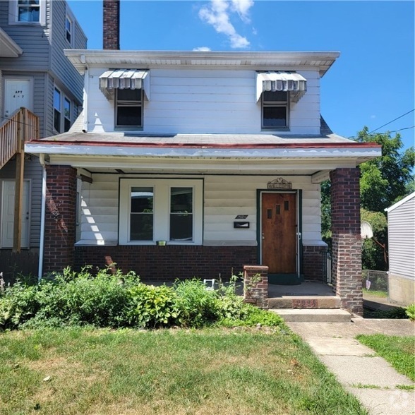 Building Photo - 2924 Parkdale St Rental