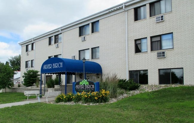 Page House Exterior - Silver Birch Apartments