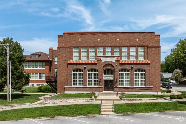 Building Photo - Mount Washington