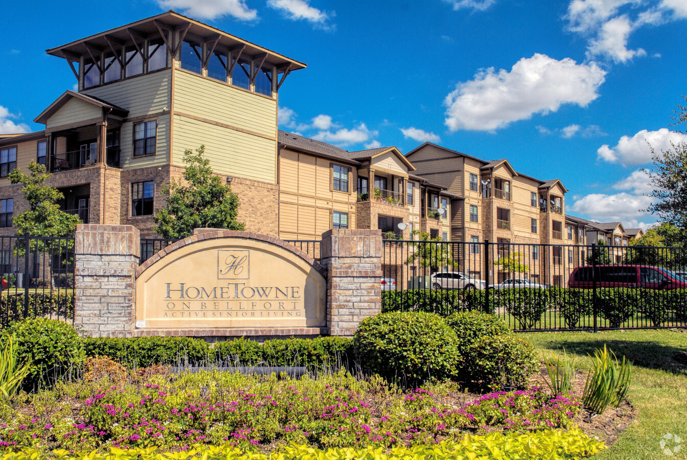 Hometowne on Bellfort - Hometowne on Bellfort Apartments