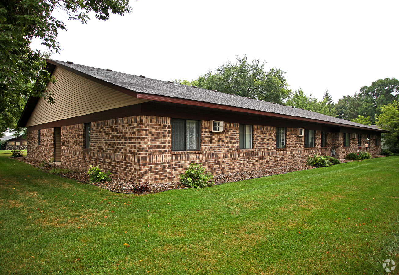 Photo - Hillside Apartments