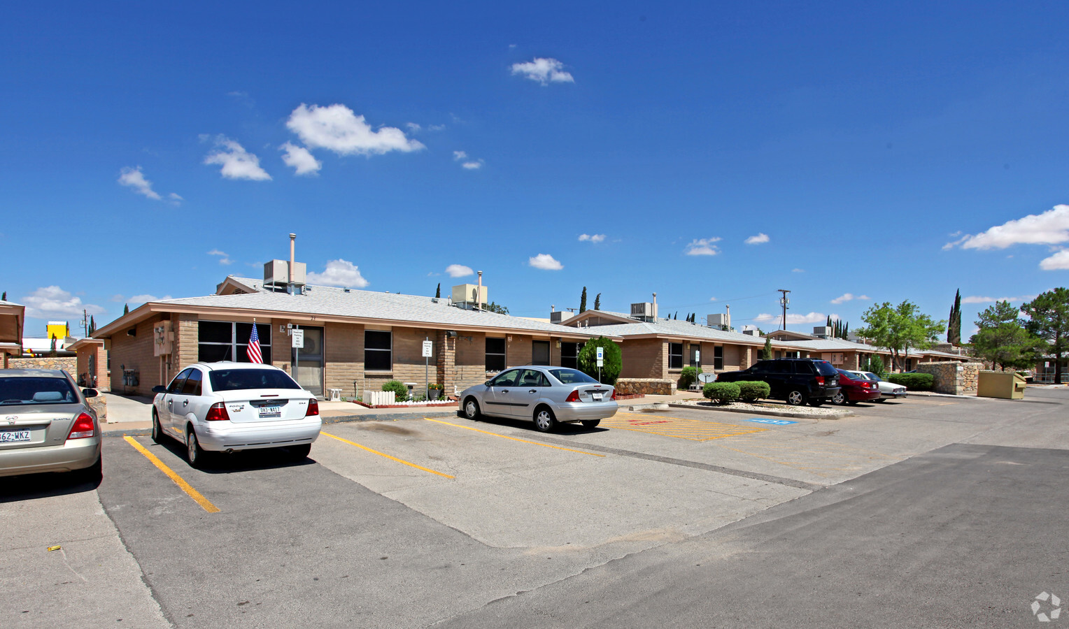 Photo - Baines Plaza Apartments