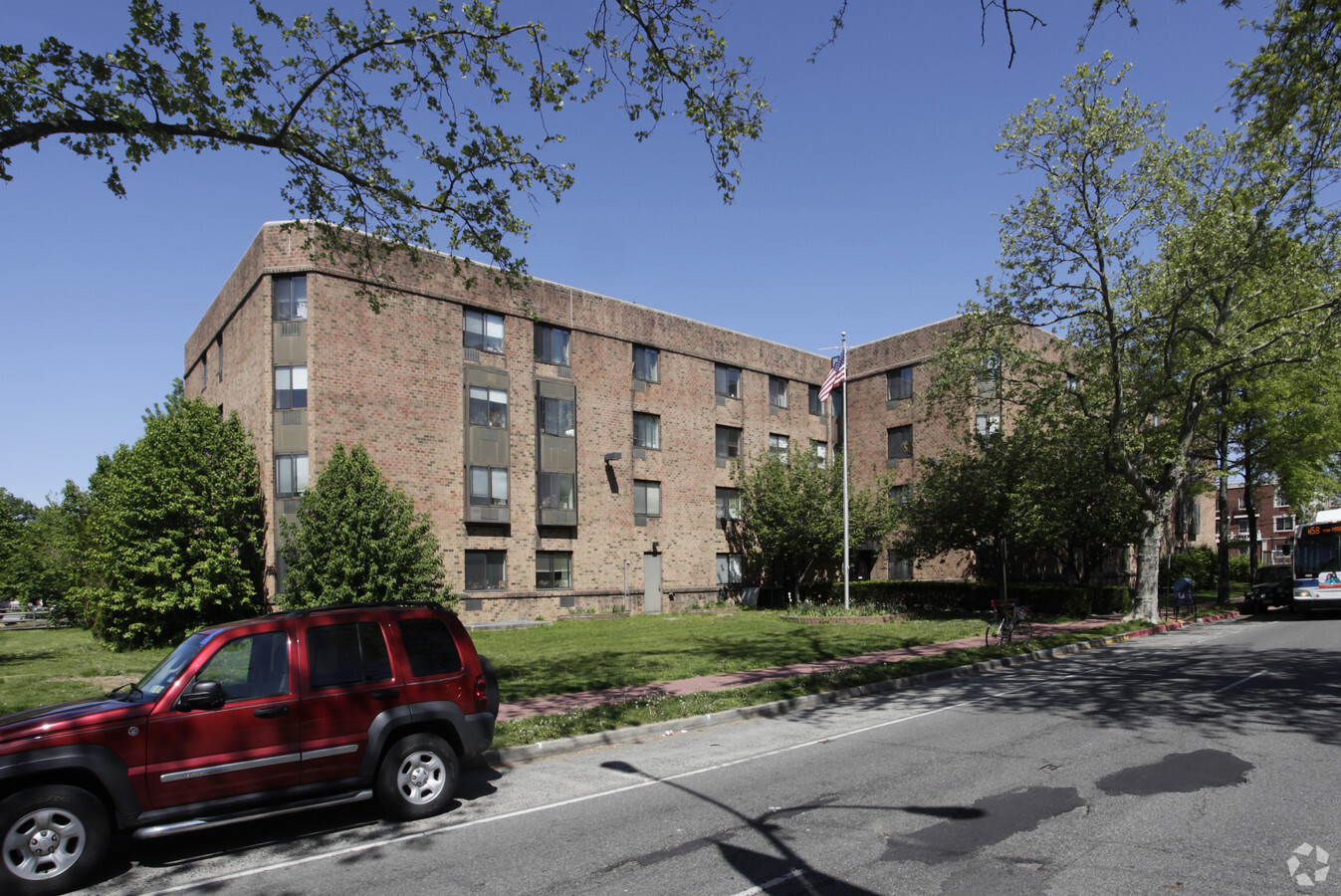 Photo - The Village of Great Neck Housing Authority Apartments