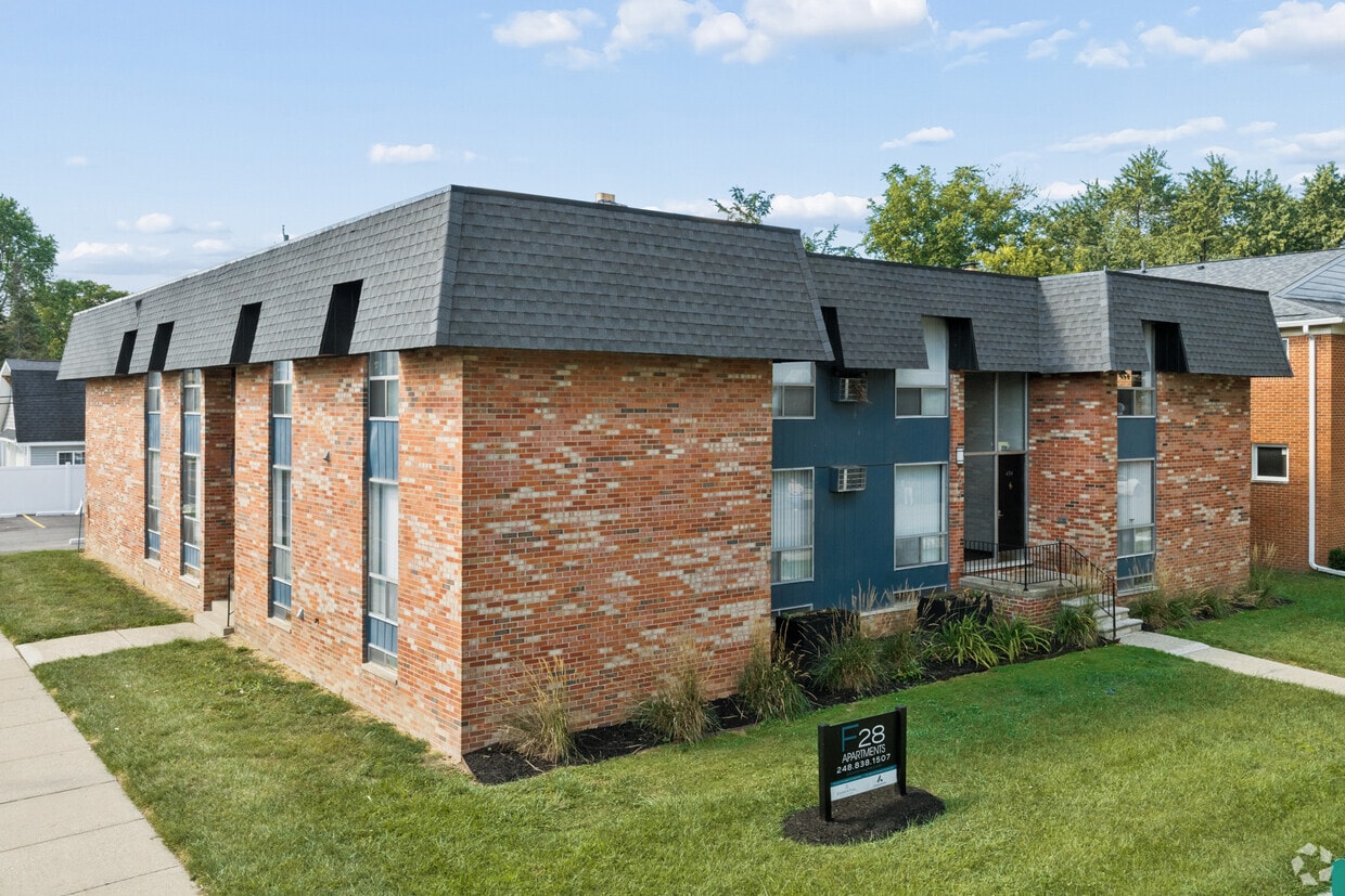 Floor Plan - Two Bedroom -Breckenridge