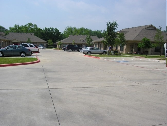 Photo - Summit Senior Village Apartments
