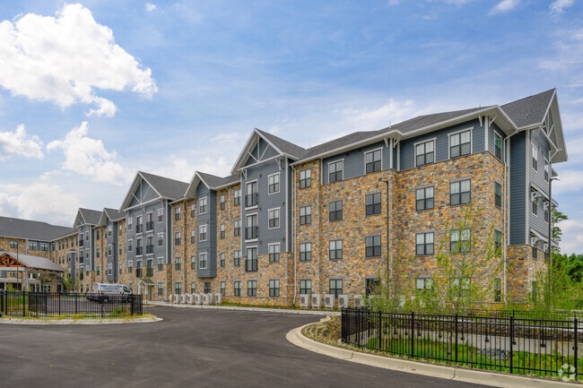 Building Photo - Hill House at Beechfield, A 62+ Senior Com... Rental