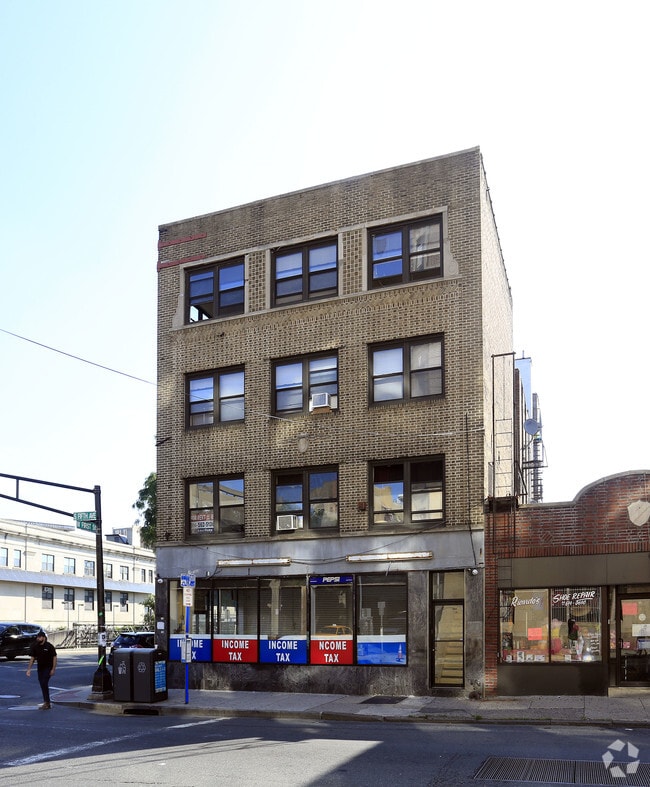 Building Photo - Enclave on 5th