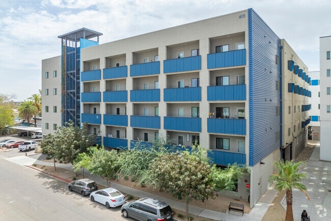 Building Photo - Acacia Heights 1